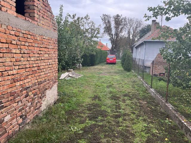 House and building land in the center of Pozarevac