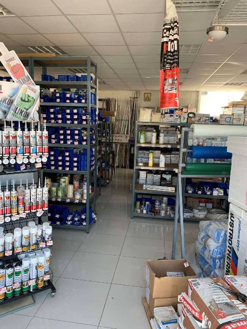 Business building and house, Lazarevac, Belgrade